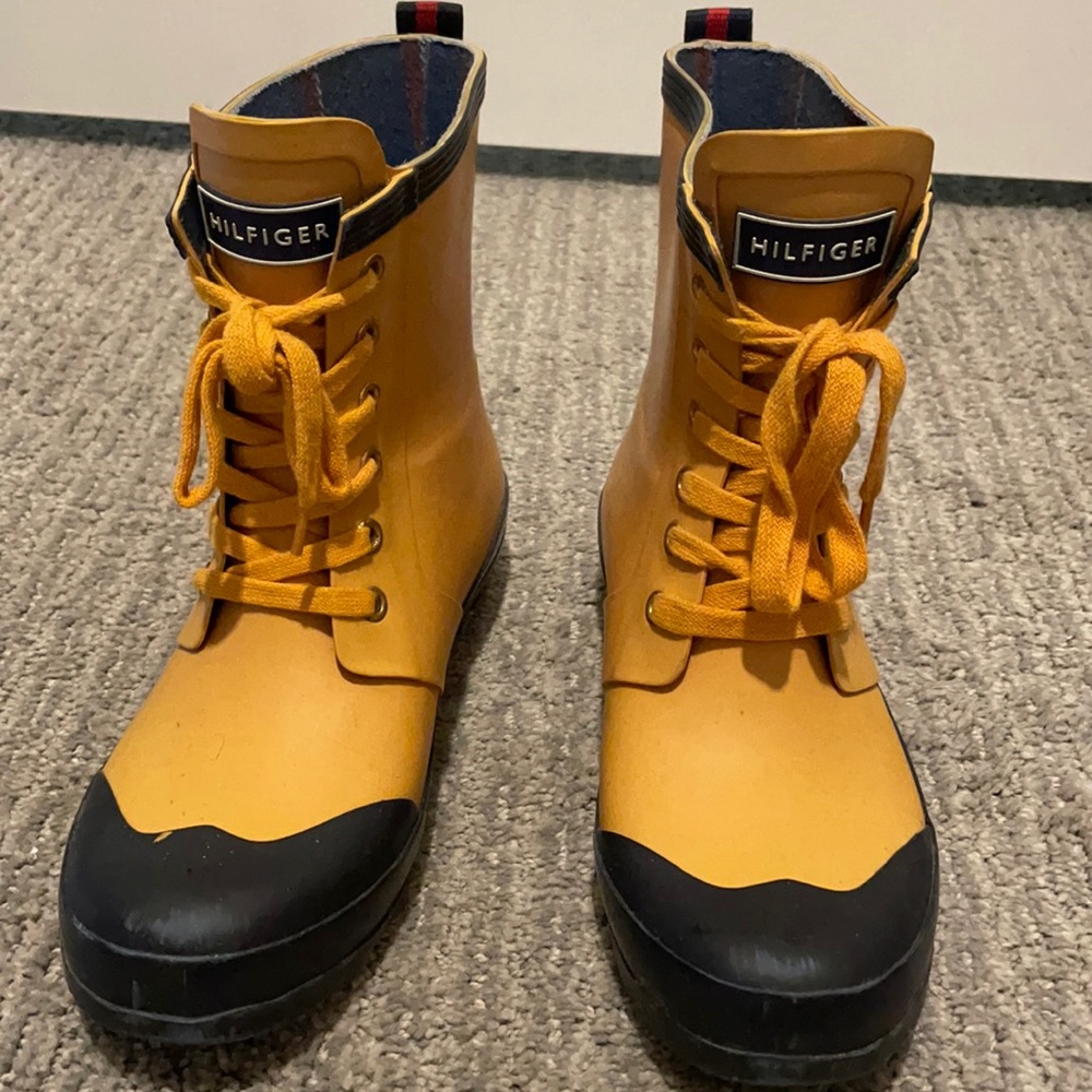 AUTHENTIC Tommy Hilfiger Rain Boots